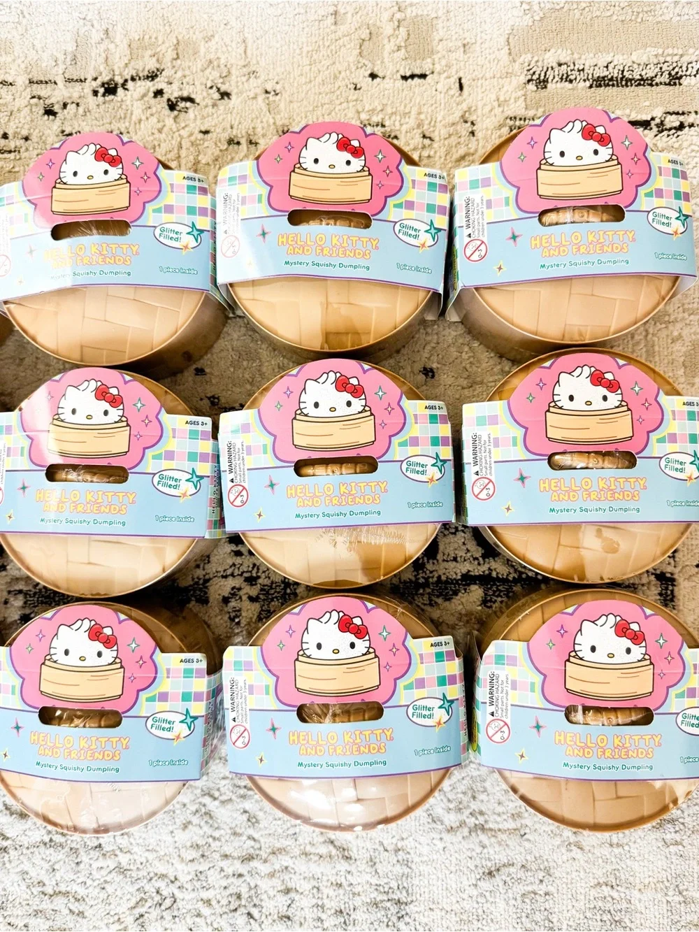 🎀 Hello Kitty Glitter Filled Squishy Mystery Dumpling 🥟 ✨✨